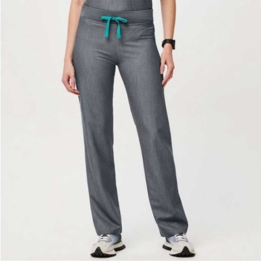 Figs Pants Womens Extra Small Petite Livingston Basic Scrub Graphite.